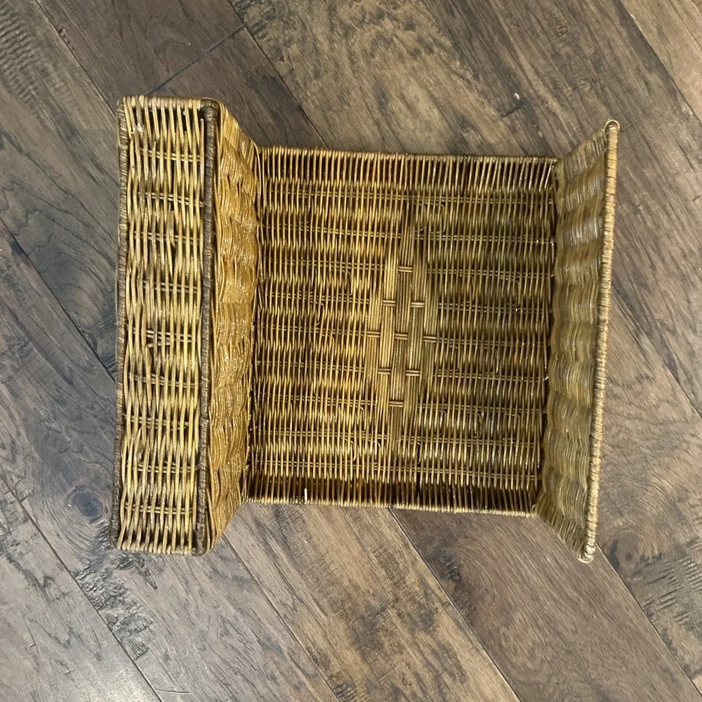 Vintage Rattan Bed Couch Tray Organizer Desk Table Rustic Wicker Storage Remote